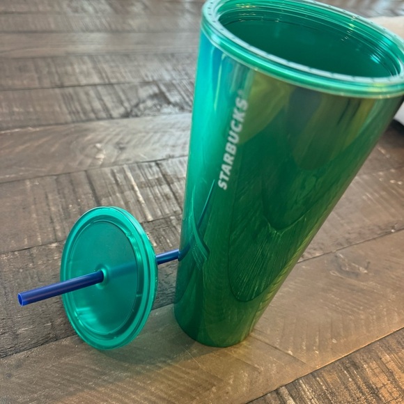Starbucks Fame Lime Tumbler- Summer 2022 - Venti 24oz Metallic Cold Cup - Picture 6 of 6